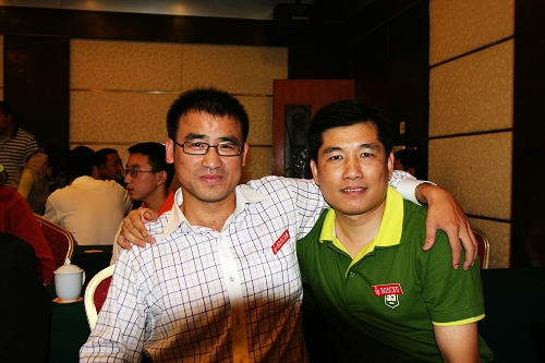 大家把2006年业余无线电管理会议照片发上来吧