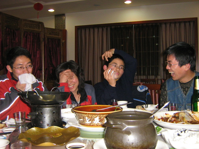 2006小型聚餐活动图片