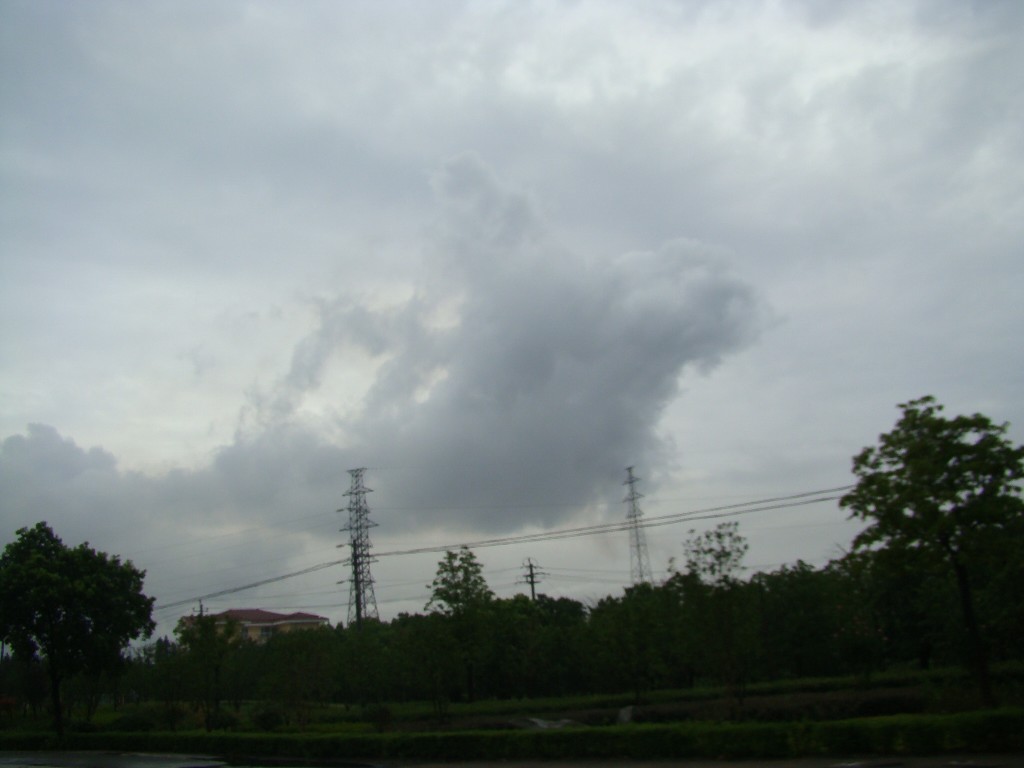 天空阴沉
