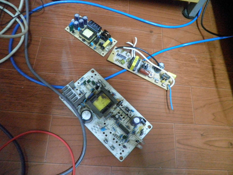 收集废板拆元件用